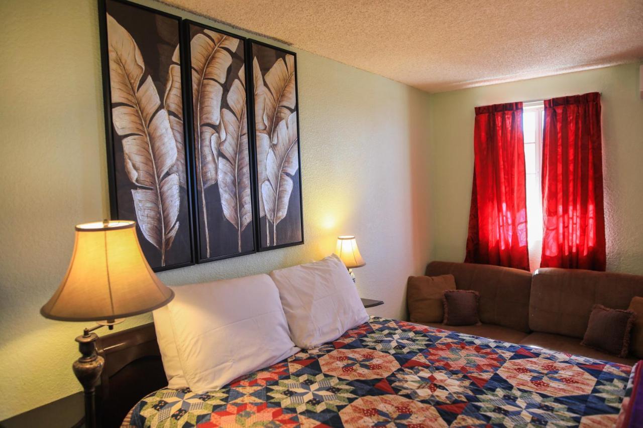 אנסנאדה Playa Hermosa Inn At The Beach מראה חיצוני תמונה