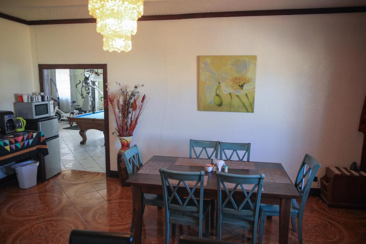 אנסנאדה Playa Hermosa Inn At The Beach מראה חיצוני תמונה