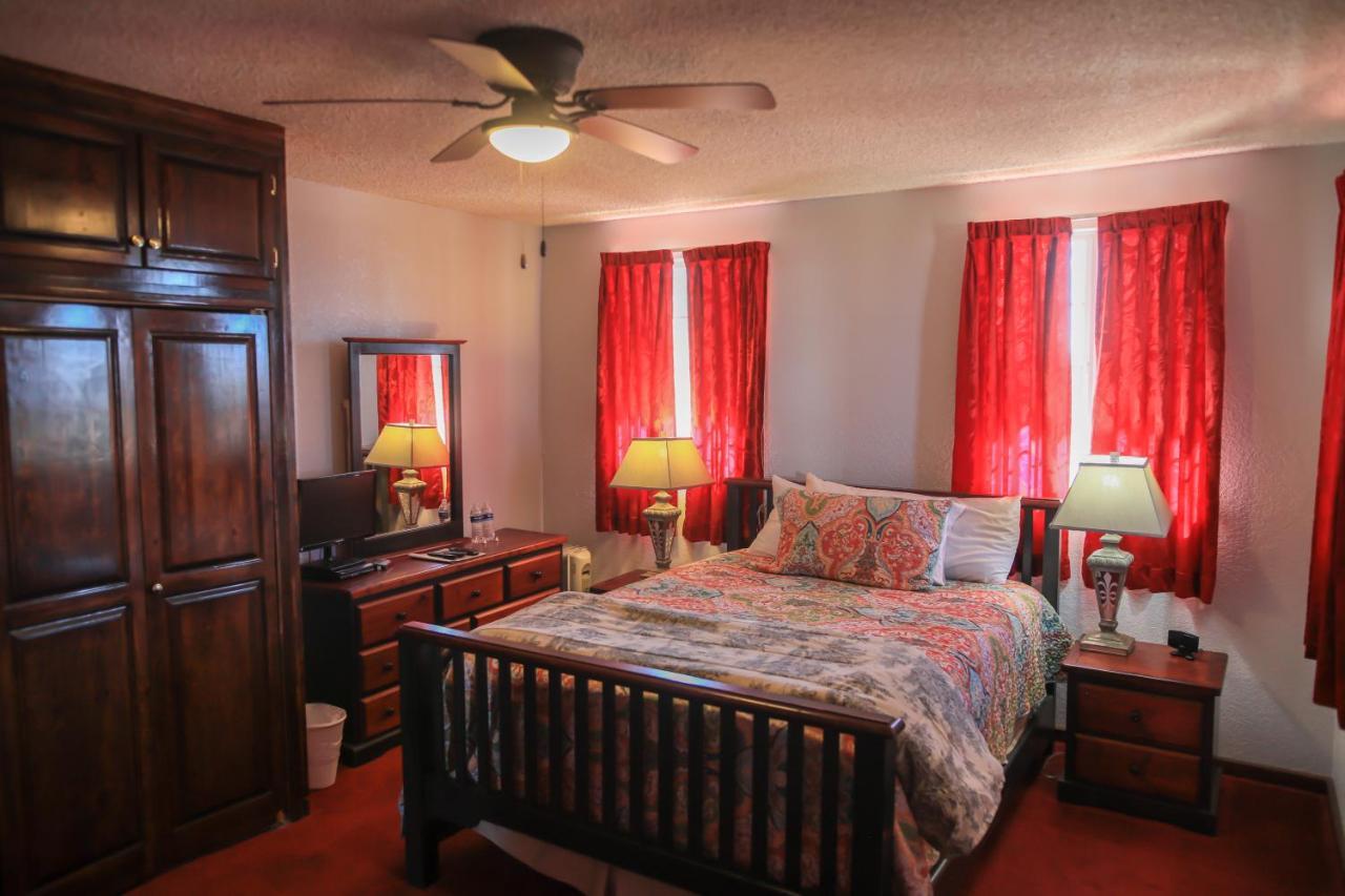 אנסנאדה Playa Hermosa Inn At The Beach מראה חיצוני תמונה